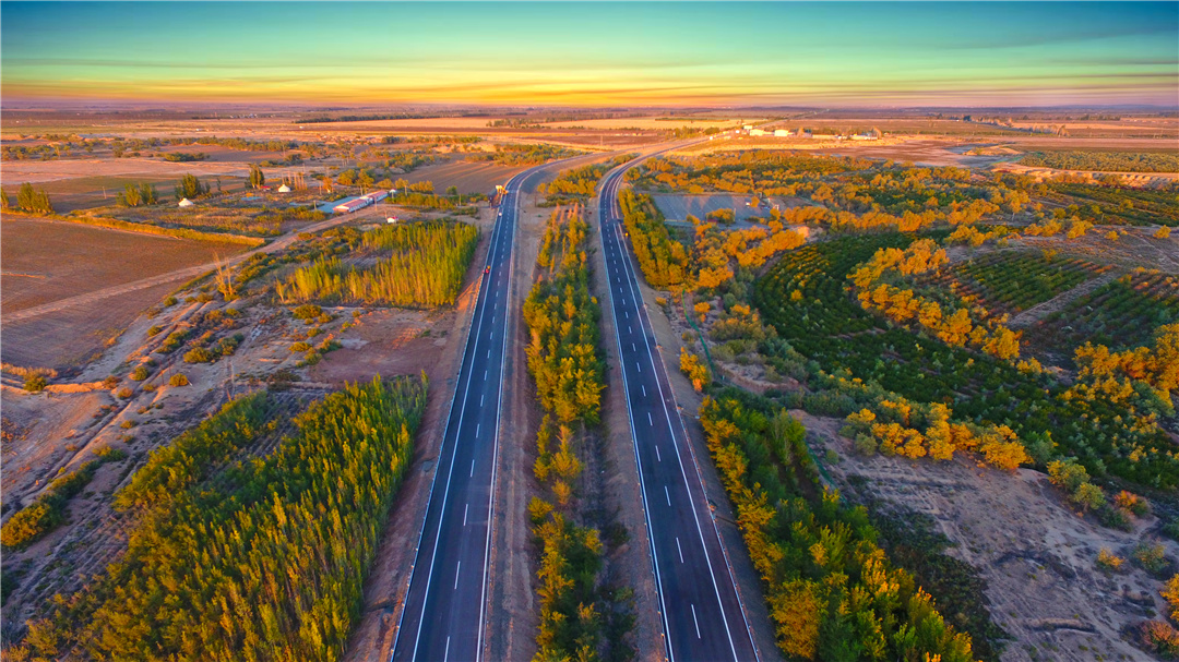 新疆生產(chǎn)建設(shè)兵團(tuán)第六師102團(tuán)-五家渠-105團(tuán)公路工程(甘莫公路)